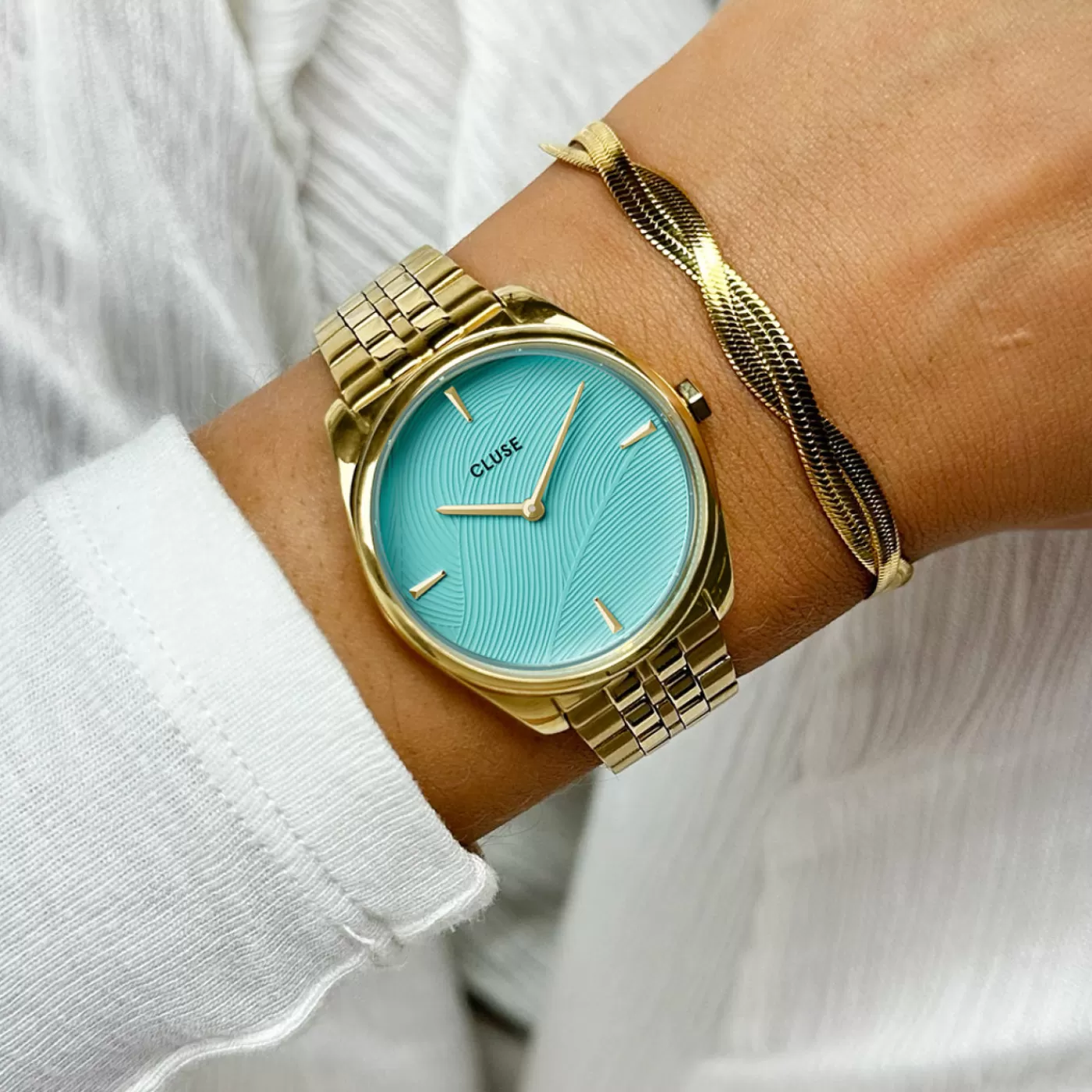 Féroce Petite Watch Steel, Leaf Texture Pool Blue, Gold Colour>CLUSE Shop