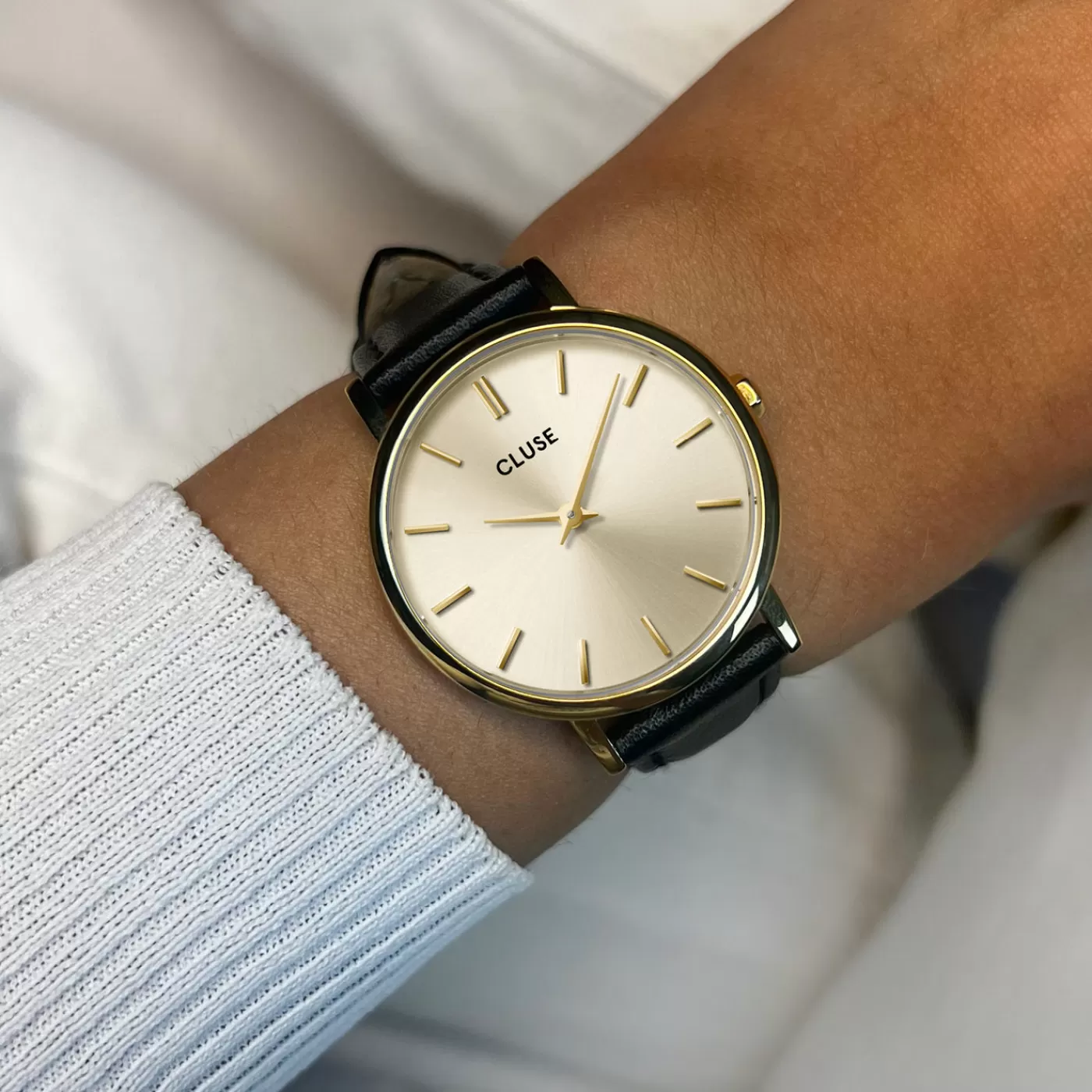 Gift Box Pavane Petite 2.0 Steel Watch Gold & Black Leather Strap, Gold Colour>CLUSE Clearance